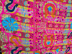 High-Quality Indian Sujani Quilt – Handmade Cotton Throw with Beautiful Suzani Arts