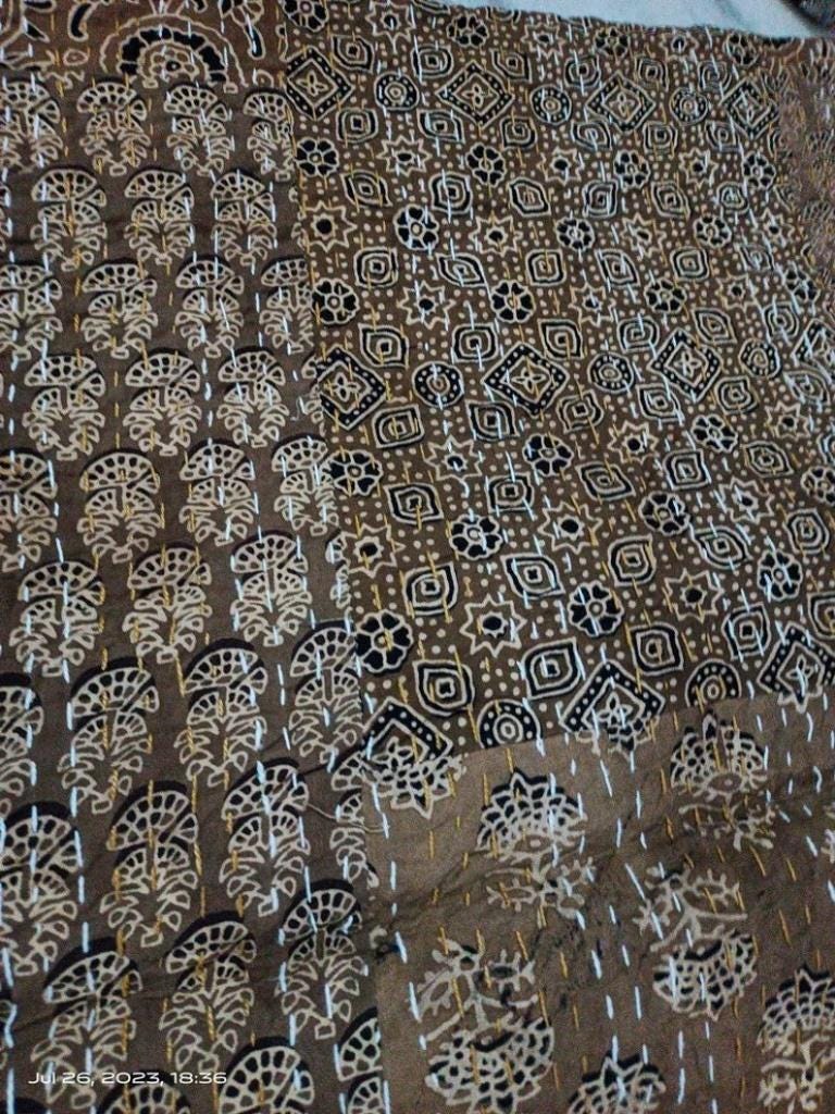 Queen Kantha Quilt – Indian Handmade Reversible Cotton Throw, Bohemian Boho Quilt with Ajar Print
