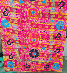 High-Quality Indian Sujani Quilt – Handmade Cotton Throw with Beautiful Suzani Arts